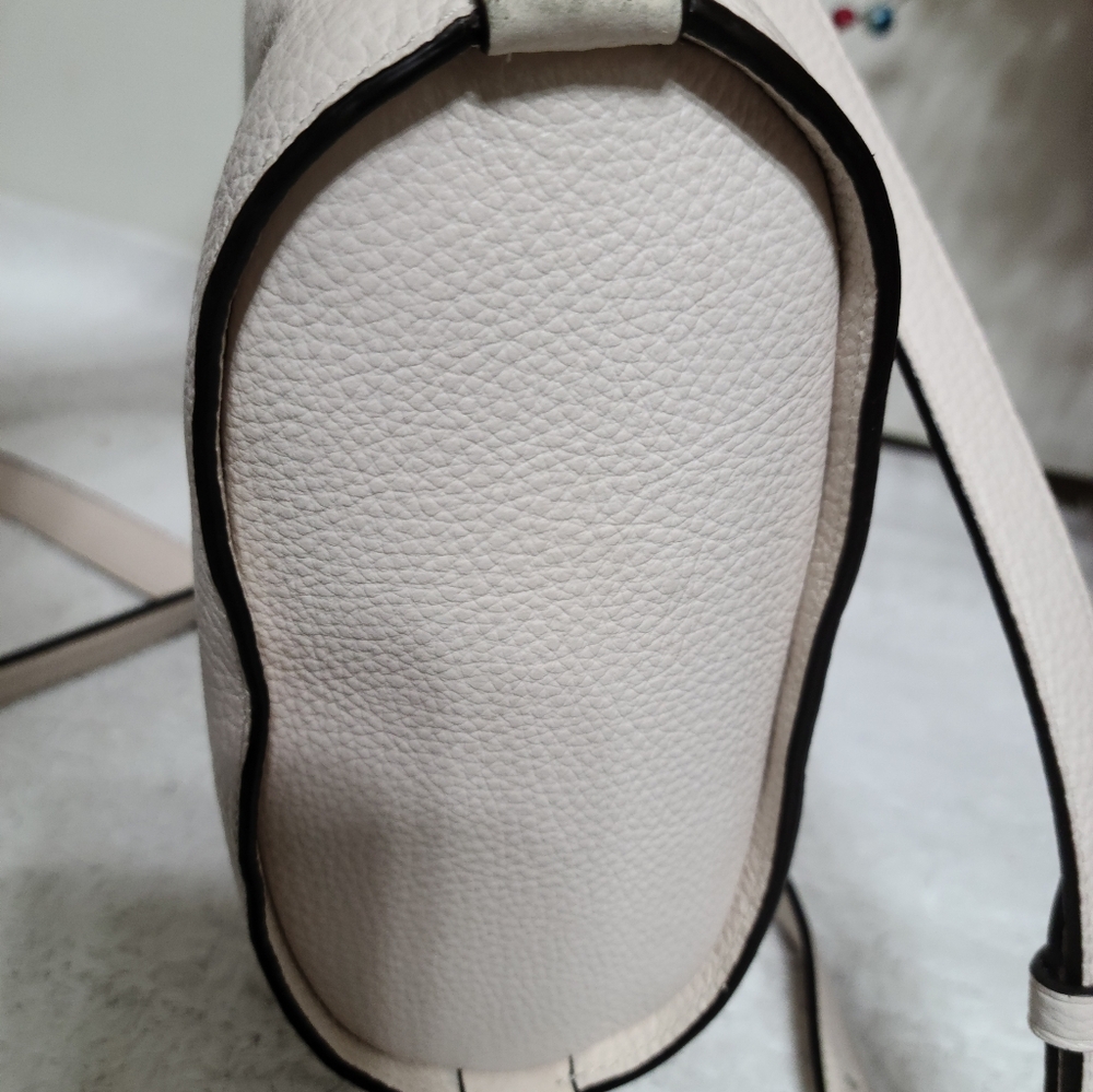 Coach Bucket Bag Crossbody - Picture 3 of 9